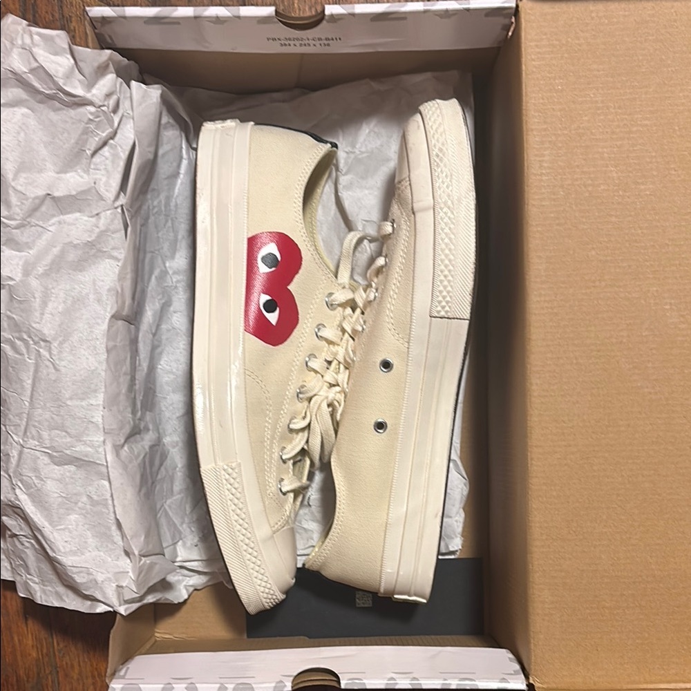 Comme Des Garçons Play x Comverse | Cream and Red Sneakers. Brand new